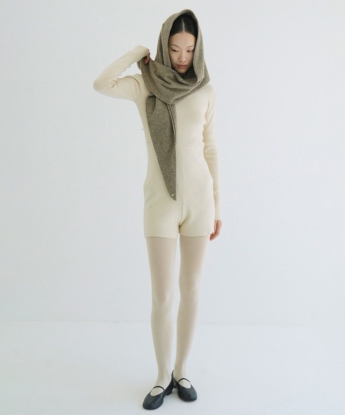 CLANE(クラネ)の「WOOL SHORT KNIT ALL IN ONE(つなぎ/オールインワン・レディース・アイボリー/グレー・1/2)」の11枚目の写真