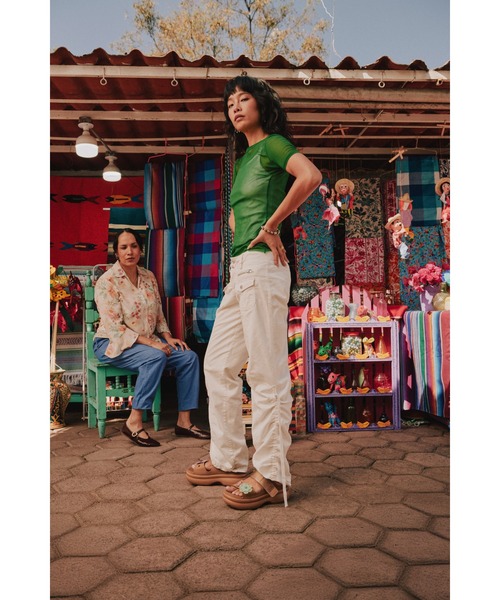 crocs(クロックス)の「クロックス ソーホー ツー ストラップ サンダル / crocs Soho Two Strap Sandal(サンダル・レディース・ブラック/ブラウン・25cm/22cm/24cm/27cm/23cm/26cm/21cm)」の5枚目の写真