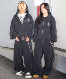 メンズのセットアップ（ブラック/黒色系・スウェット）ファッション