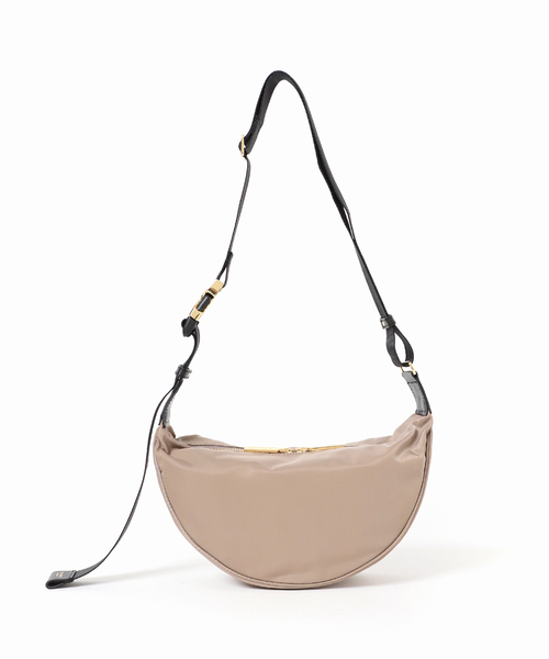 VIOLAd'ORO（ヴィオラドーロ）の「《WEB限定/追加》VIOLAd’ORO/ヴィオラドーロ BIANCA BODYBAG（ショルダーバッグ・レディース・ブラック/ベージュ・FREE）」の3枚目の写真