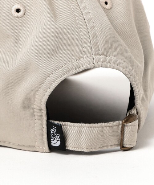 THE NORTH FACE（ザノースフェイス）の「THE NORTH FACE / Classic Chino Cap（キャップ・メンズ・チャコールグレー/ナチュラル・ONE SIZE）」の6枚目の写真