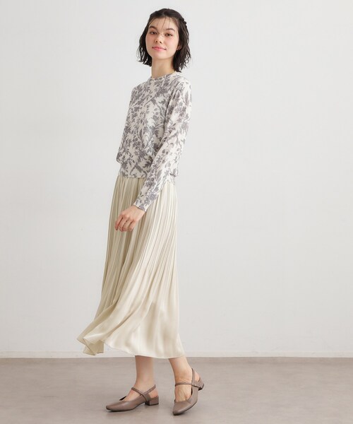 LAURA ASHLEY（ローラアシュレイ）の「【定番人気！洗える／ウエストゴム仕様】ソフトサテンプリーツスカート（スカート・レディース・ピンク系/ネイビー/ゴールド・38/40）」の9枚目の写真