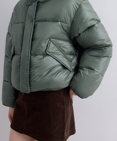 MUSINSA STANDARD WOMAN（ムシンサスタンダードウーマン）の「ウィメンズデイリープファーグロッシーショートダウンジャケット[セージ]（ダウンジャケット/コート・レディース・その他・LARGE/MEDIUM/SMALL）」の5枚目の写真