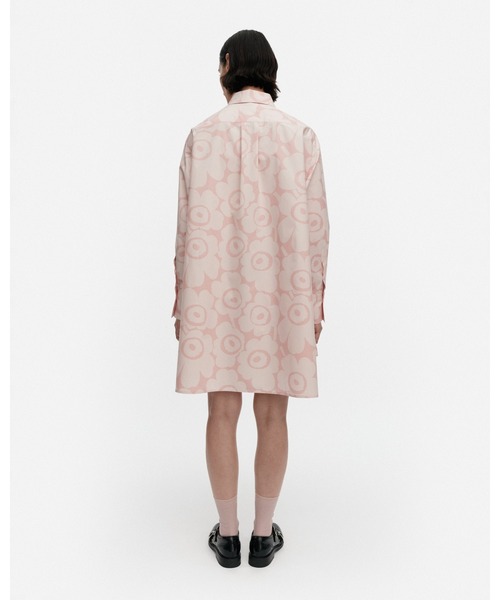 marimekko（マリメッコ）の「Kuvitelma Unikko / shirt dress（ワンピース・レディース・ライトピンク/ライトブルー・36/34/40）」の4枚目の写真