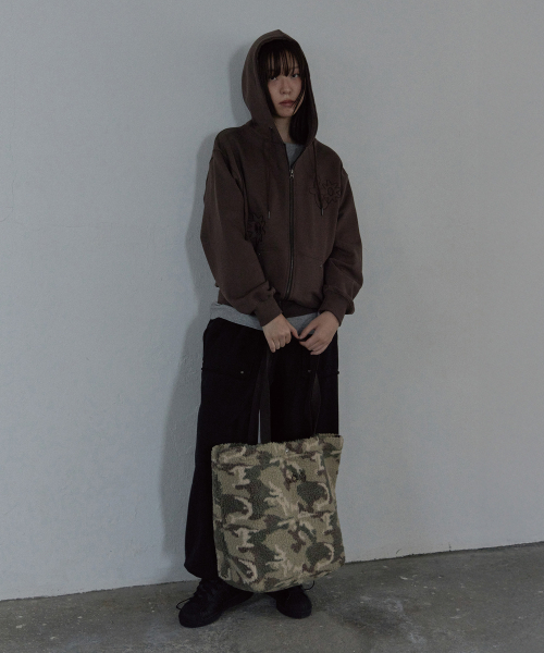 TONY LAWRENCE(トニーローレンス)の「アプリケフードジップアップブラウン(パーカー・レディース・その他・SMALL/MEDIUM/LARGE)」の3枚目の写真