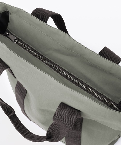 MUJI Labo(ムジラボ)の「〔MUJI Labo〕撥水2WAYバッグ(トートバッグ・メンズ・ダークネイビー/カーキ・FREE)」の4枚目の写真