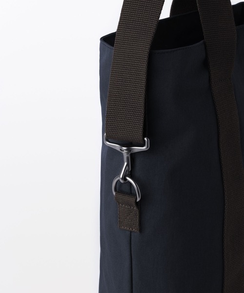 MUJI Labo(ムジラボ)の「〔MUJI Labo〕撥水2WAYバッグ(トートバッグ・メンズ・ダークネイビー/カーキ・FREE)」の19枚目の写真