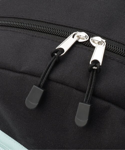 LOVETOXIC（ラブトキシック）の「【LTXC】ポーチツキ22Lリュック（バックパック/リュック・キッズ・ブラック/アイボリー/ミント・F）」の5枚目の写真