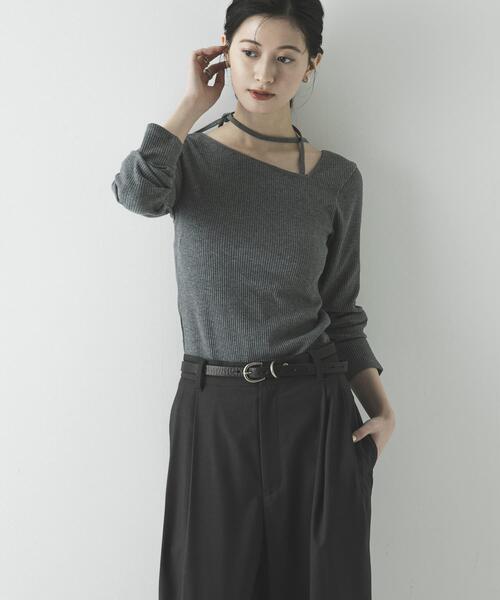 URBAN RESEARCH（アーバンリサーチ）の「カットアウトリボントップス（Tシャツ/カットソー・レディース・ブラック/ブルー系その他/グレー・FREE）」の2枚目の写真