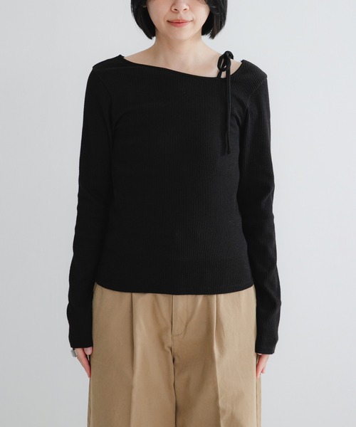 URBAN RESEARCH（アーバンリサーチ）の「カットアウトリボントップス（Tシャツ/カットソー・レディース・ブラック/ブルー系その他/グレー・FREE）」の5枚目の写真