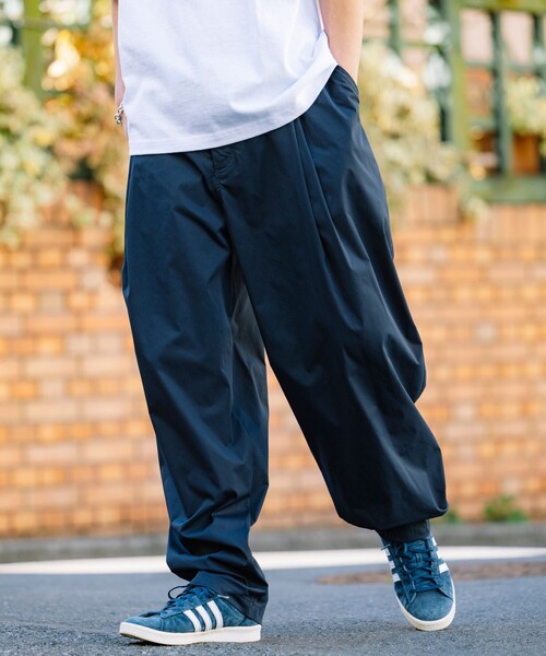 限定展開 ワイドシルエット ダブルタック ポリチノ スラックス