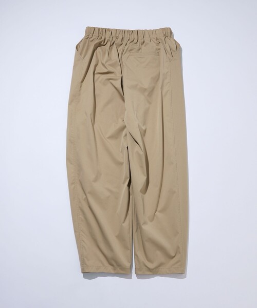 FREAK'S STORE(フリークスストア)の「限定展開 Easy Care Fabric ワイドシルエット ポリチノクロス ダブルタック スラックス/吸水速乾/UVカット(スラックス・メンズ・チャコールグレー/ブラック/ベージュ/ネイビー/オリーブ・SMALL/MEDIUM/LARGE)」の11枚目の写真