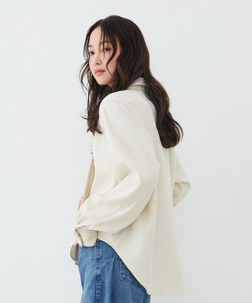 UNITED TOKYO(ユナイテッドトウキョウ)の「【新作】コーナーチップボウタイシャツ|ウォッシャブル/オケージョン/オフィスカジュアル/タイ付き/春服(シャツ/ブラウス・レディース・グレー/ベージュ/アイボリー・FREE)」の6枚目の写真