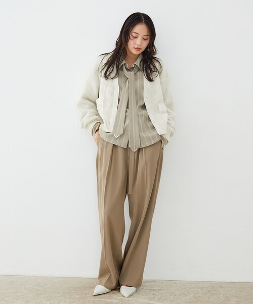 UNITED TOKYO(ユナイテッドトウキョウ)の「【新作】コーナーチップボウタイシャツ|ウォッシャブル/オケージョン/オフィスカジュアル/タイ付き/春服(シャツ/ブラウス・レディース・グレー/ベージュ/アイボリー・FREE)」の13枚目の写真