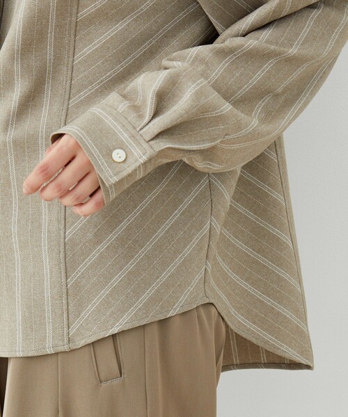 UNITED TOKYO(ユナイテッドトウキョウ)の「【新作】コーナーチップボウタイシャツ|ウォッシャブル/オケージョン/オフィスカジュアル/タイ付き/春服(シャツ/ブラウス・レディース・グレー/ベージュ/アイボリー・FREE)」の19枚目の写真