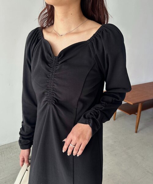 CAPRICIEUX LE'MAGE（カプリシューレマージュ）の「【低身長サイズあり】ウェーブネックギャザーワンピース（ワンピース・レディース・ホワイト系その他/ブラック・FREE/PS）」の11枚目の写真