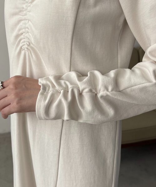 CAPRICIEUX LE'MAGE（カプリシューレマージュ）の「【低身長サイズあり】ウェーブネックギャザーワンピース（ワンピース・レディース・ホワイト系その他/ブラック・FREE/PS）」の21枚目の写真