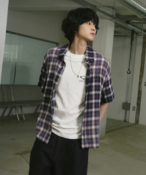 TRAVEL（トラベル）の「スプレーチェックショートスリーブシャツネイビー（シャツ/ブラウス・レディース・その他・SMALL/MEDIUM/LARGE）」の4枚目の写真
