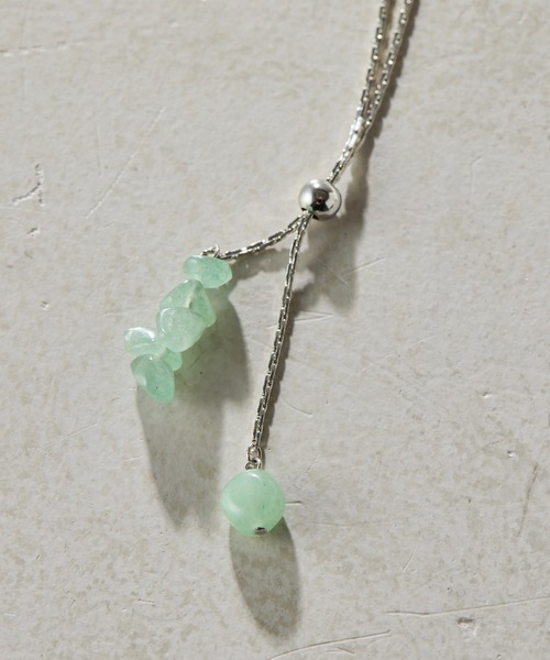 COLLAGE GALLARDAGALANTE（コラージュガリャルダガランテ）の「PAPILLONNER/天然石Y字ネックレス（ネックレス・レディース・シルバー/ゴールド・FREE）」の4枚目の写真