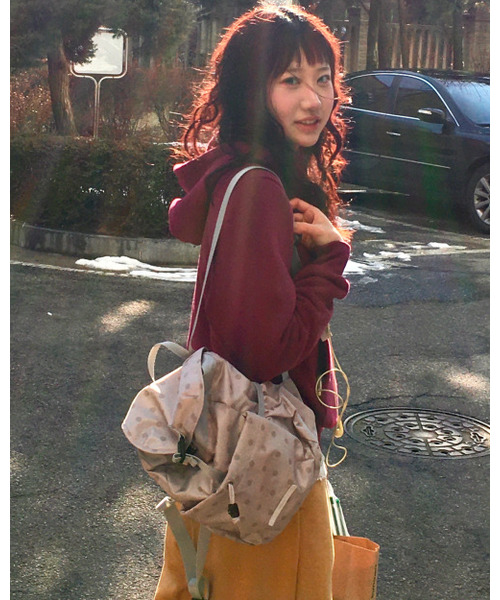 RAWROW（ロウロウ）の「ストリングバックパックナノ769ドット[2カラー]（バックパック/リュック・レディース・ベージュ/ドット・FREE）」の4枚目の写真