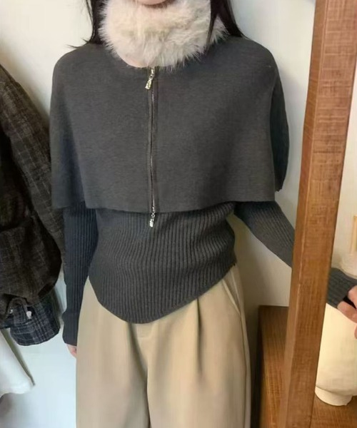 nonomi(ノノミ)の「ファーカラー付き ジップアップ リブニットトップス(レイヤード風)(ニット/セーター・レディース・ブラック/ホワイト・FREE)」の1枚目の写真