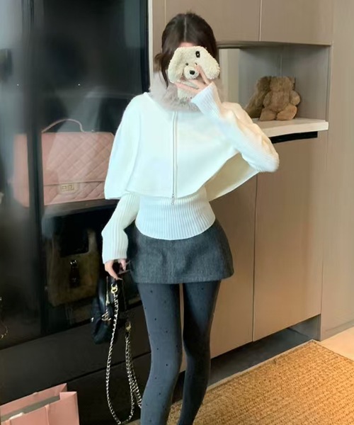 nonomi(ノノミ)の「ファーカラー付き ジップアップ リブニットトップス(レイヤード風)(ニット/セーター・レディース・ブラック/ホワイト・FREE)」の4枚目の写真
