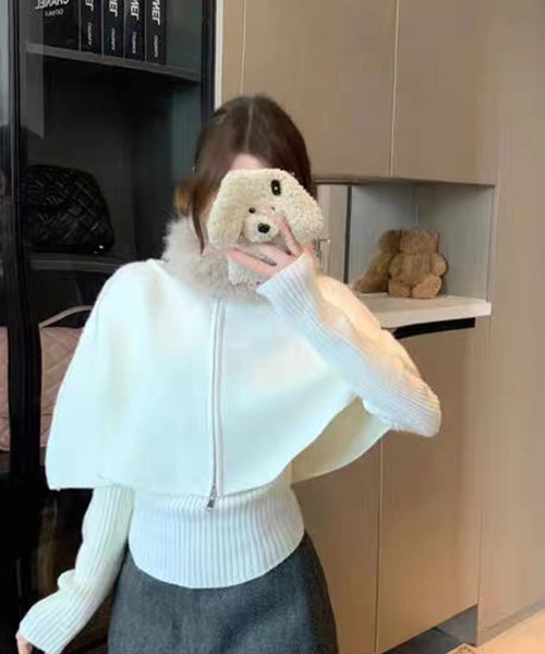 nonomi(ノノミ)の「ファーカラー付き ジップアップ リブニットトップス(レイヤード風)(ニット/セーター・レディース・ブラック/ホワイト・FREE)」の5枚目の写真