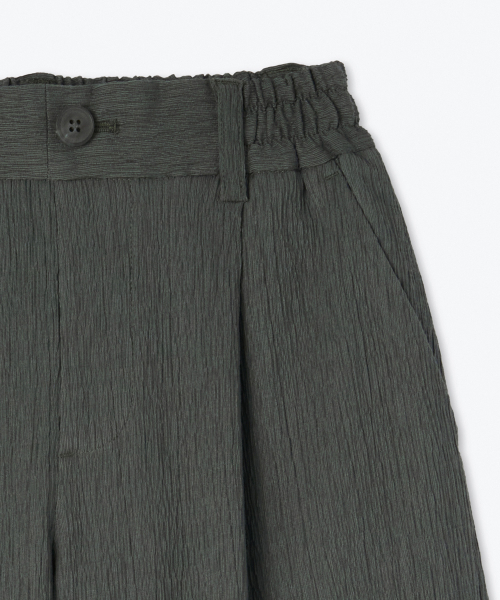 MUSINSA STANDARD KIDS（ムシンサスタンダードキッズ）の「クリンクルワンタックワイドバンディングパンツ [カーキグレー]（その他パンツ・レディース・その他・100/110/120/130/140/150/160）」の6枚目の写真