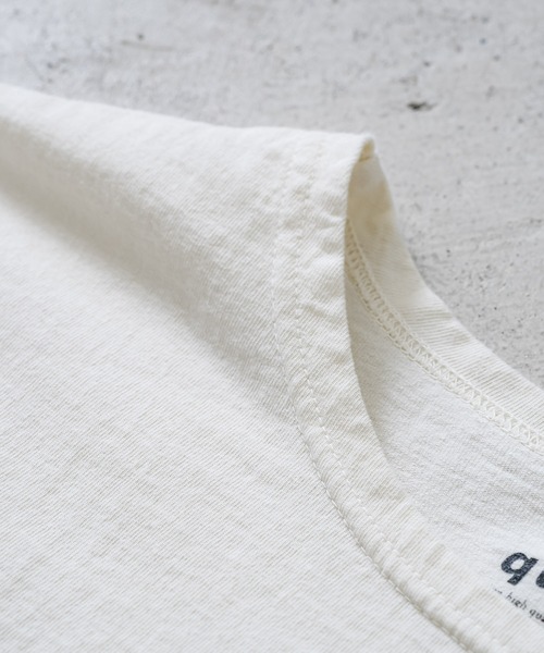 quadro（クオドロ）の「BDドライ度詰め天竺長袖クルーネックプルオーバー（Tシャツ/カットソー・メンズ・チャコール/ブルーグレー/アイボリー・LARGE/MEDIUM）」の5枚目の写真