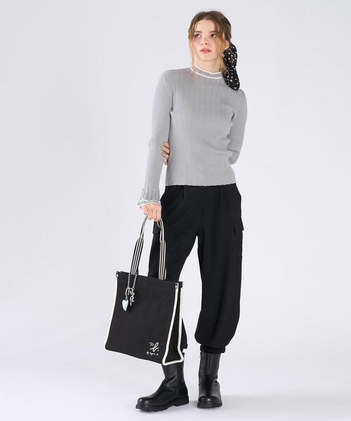 To b. by agnes b.（トゥービーバイアニエスベー）の「WEB限定 ロゴ コットン スクエア トートバッグ（トートバッグ・レディース・ブラック・FREE）」の9枚目の写真