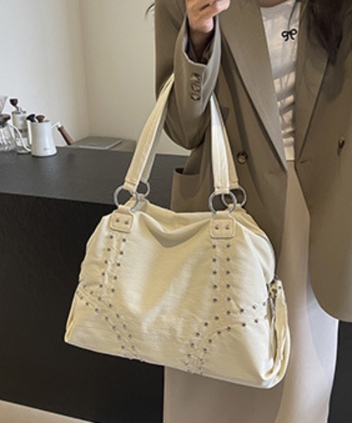 Teem Store(チームストア)の「【大容量/A4対応】リベット大容量トートバッグ(トートバッグ・レディース・ホワイト/ブラック・F)」の3枚目の写真