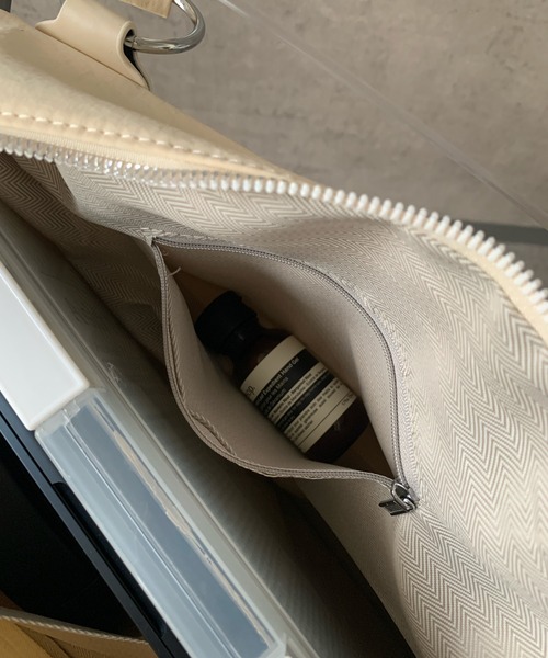 Teem Store(チームストア)の「【大容量/A4対応】リベット大容量トートバッグ(トートバッグ・レディース・ホワイト/ブラック・F)」の10枚目の写真