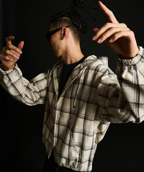 JOINT WORKS(ジョイントワークス)の「ドビーチェック ビックシルエット フーディー / Dobby BigCheck Hooded(ブルゾン・メンズ・アイボリー/ブラック・LARGE/MEDIUM/SMALL)」の16枚目の写真