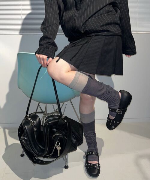 FORRR(フォルンルン)の「Big Eyelet Strap Maryjane Black(スニーカー・レディース・ブラック・23cm/24cm/25cm)」の12枚目の写真