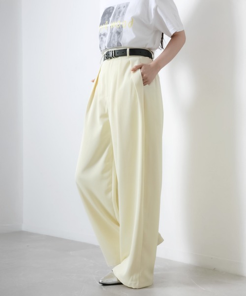 Riberry（リベリー）の「2タックワイドパンツ（スラックス・レディース・ピンク/モカ/イエロー/オフホワイト/ブラック・FREE）」の4枚目の写真