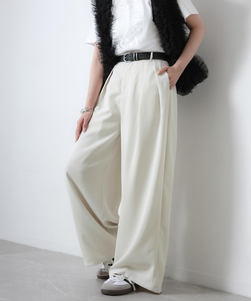 Riberry（リベリー）の「2タックワイドパンツ（スラックス・レディース・ピンク/モカ/イエロー/オフホワイト/ブラック・FREE）」の7枚目の写真