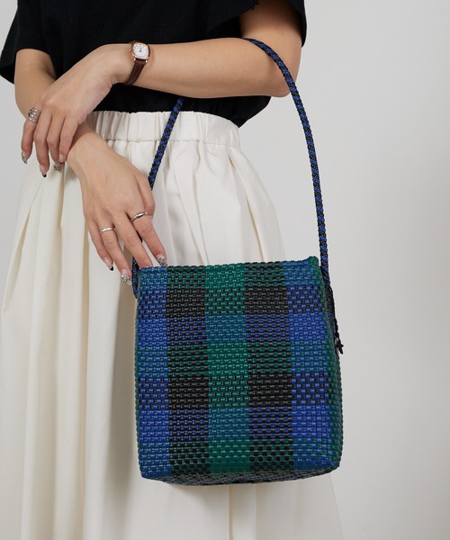 OJO DE MEX(オホデメックス)の「OJO DE MEX/オホデメックス Plastico Cago Tote - shoulder - かごバッグ バケットバッグ バスケット スクエア メルカドバッグ 秋 秋服 2026年秋冬(ショルダーバッグ・レディース・ブラック系その他/その他・FREE)」の4枚目の写真