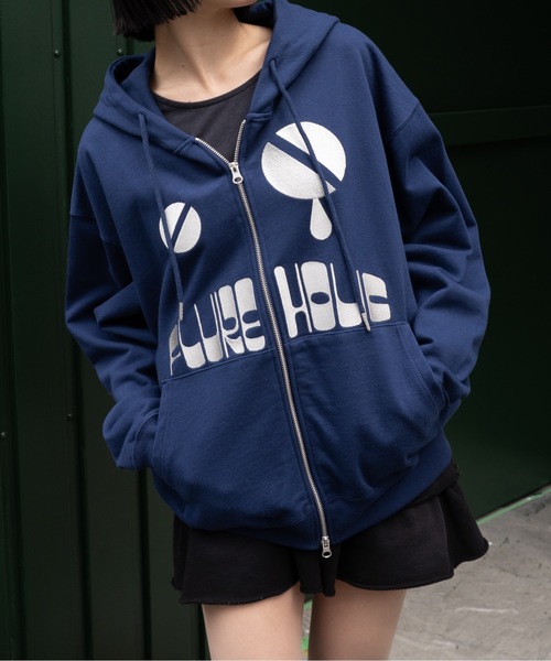 FLUKE HOLIC(フロックホリック)の「CRYING EMB LOGO PARKA(パーカー・レディース・ネイビー/グレー/ブラック・SMALL/MEDIUM/LARGE)」の3枚目の写真