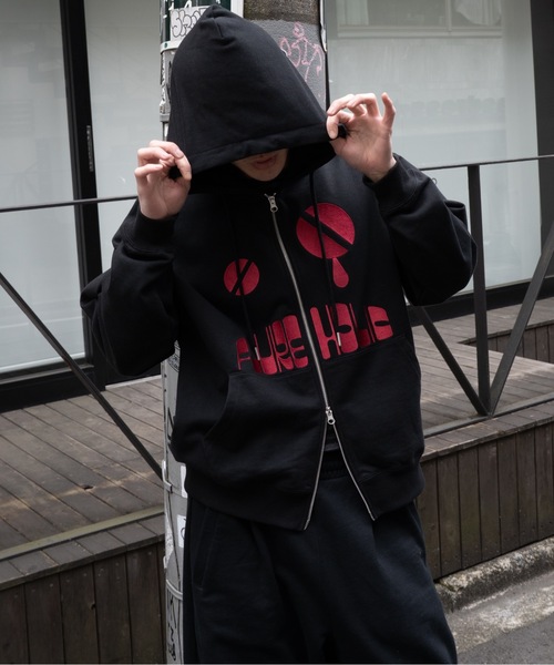 FLUKE HOLIC(フロックホリック)の「CRYING EMB LOGO PARKA(パーカー・レディース・ネイビー/グレー/ブラック・SMALL/MEDIUM/LARGE)」の11枚目の写真