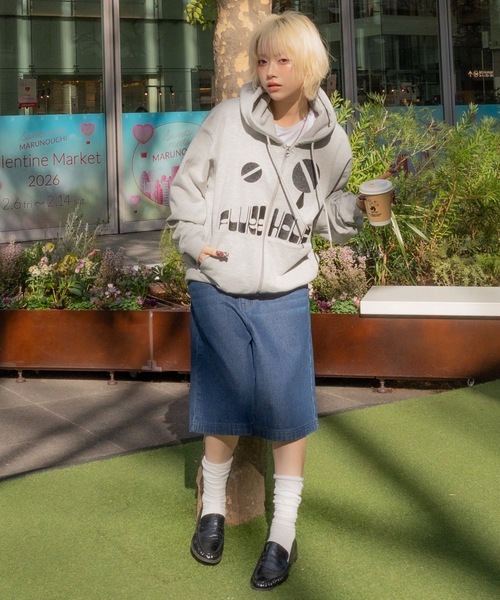 FLUKE HOLIC(フロックホリック)の「CRYING EMB LOGO PARKA(パーカー・レディース・ネイビー/グレー/ブラック・SMALL/MEDIUM/LARGE)」の7枚目の写真