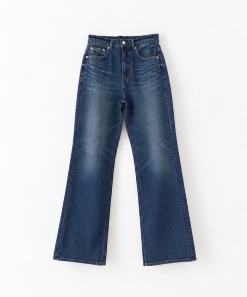 CANAL JEAN(キャナルジーン)の「PICCADILLY Chloe セミフレアデニムパンツ(デニムパンツ・レディース・ブルー/ダークブルー・25/26)」の2枚目の写真