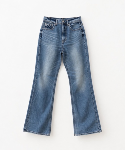 CANAL JEAN(キャナルジーン)の「PICCADILLY Chloe セミフレアデニムパンツ(デニムパンツ・レディース・ブルー/ダークブルー・25/26)」の1枚目の写真