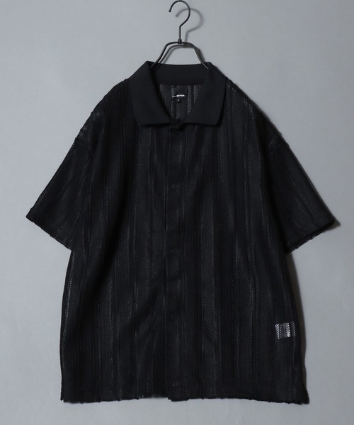 ANPAS(アンパス)の「Lace Shirt + Tank Top Layered Set / 【セットアイテム】半袖レースシャツ×ワッフルタンクトップ レイヤードアンサンブル メンズ トップス ニットシャツ メッシュトップス(アンサンブル・メンズ・アイボリー/グレイッシュベージュ/ブラック・M/L)」の11枚目の写真