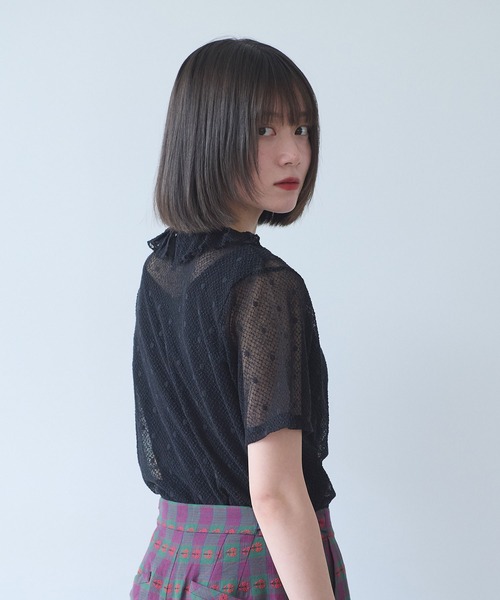 bulle de savon(ビュルデサボン)の「ナイロン/コットン ラッセルドット タック衿半袖プルオーバー(Tシャツ/カットソー・レディース・ブラック/ホワイト/キナリ・FREE)」の18枚目の写真