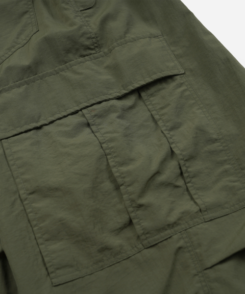 FRIZMWORKS(フリズムワークス)の「PARACHUTE NYLON BALLOON PANTS _ OLIVE(その他パンツ・メンズ・その他・LARGE/MEDIUM/SMALL/X-LARGE)」の6枚目の写真