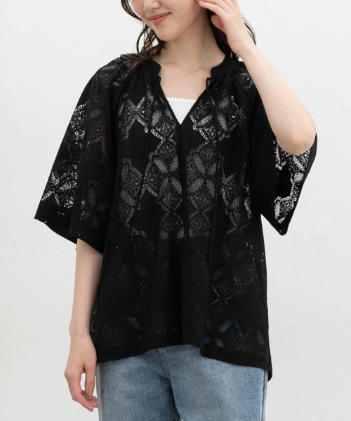 Honeys(ハニーズ)の「レーススキッパートップス(Tシャツ/カットソー・レディース・アイボリー/ブラック/ブラウン・L/LL/M/S)」の2枚目の写真