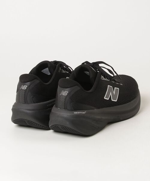 NEW BALANCE（ニューバランス）の「Fresh Foam X 860 v15（スニーカー・メンズ・ブラック×ブラック・25.0cm/25.5cm/26.0cm/26.5cm/27.0cm/27.5cm/28.0cm/28.5cm/29.0cm）」の4枚目の写真