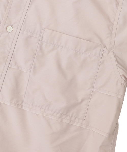 CONVERSE TOKYO(コンバーストウキョウ)の「TUCK CUT-OFF BOX SHIRT(シャツ/ブラウス・レディース・ネイビー/ピンク/オフホワイト・MEDIUM/SMALL)」の22枚目の写真