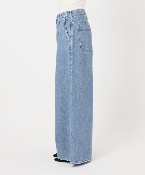 VERMEIL par iena(ヴェルメイユパーイエナ)の「upper hights アッパーハイツ THE BLAIR L85317102/L8G317102(デニムパンツ・レディース・サックスブルー・26/25/24/23)」の14枚目の写真