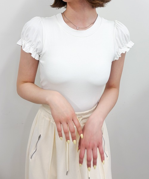 frunco(フランコ)の「【ZOZOTOWN限定】パフスリーブリブTシャツ(Tシャツ/カットソー・レディース・ホワイト/イエロー/ブルー/ブラック・FREE)」の1枚目の写真